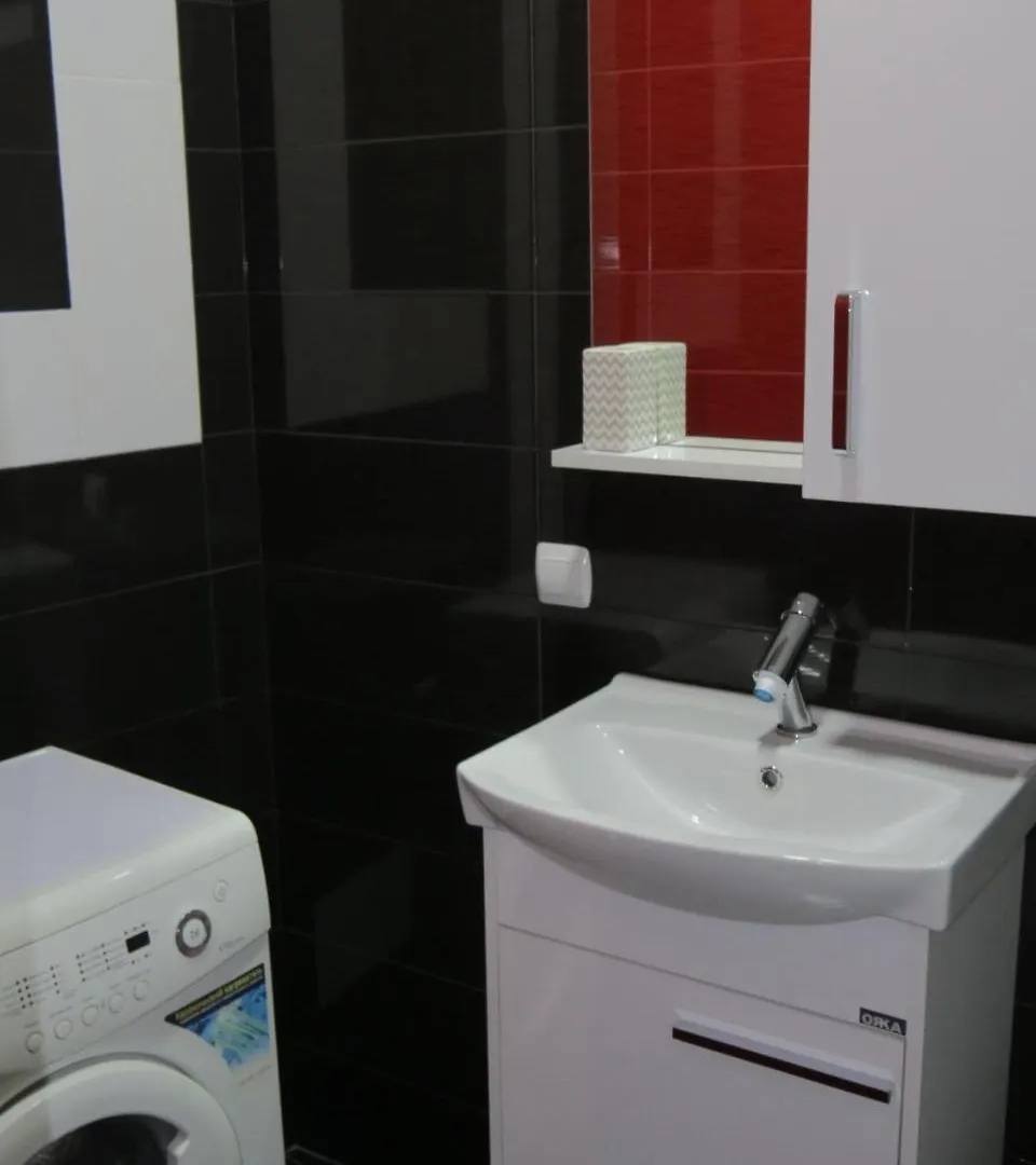 Three Rooms Apartment 트빌리시 0*,  조지아